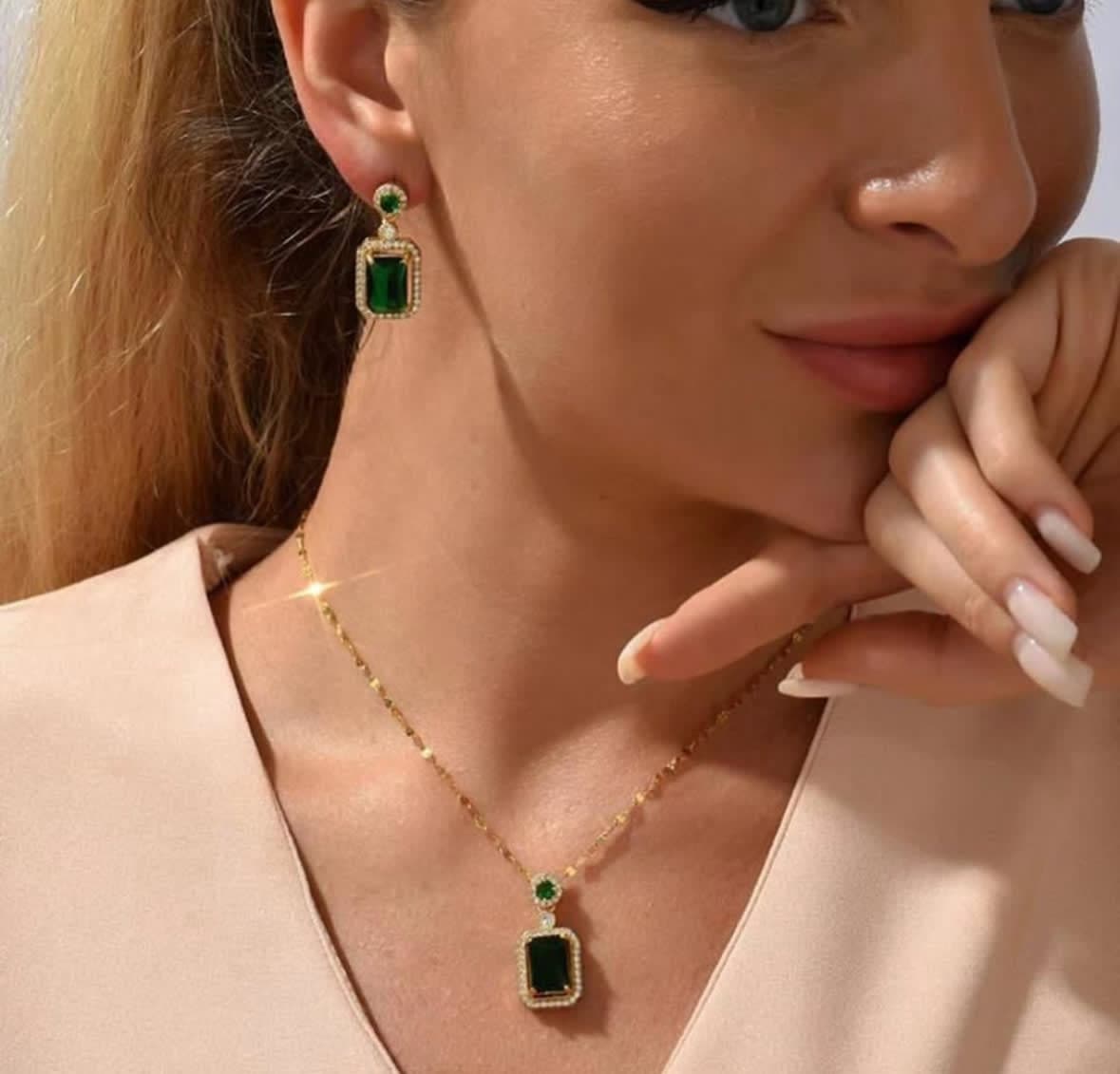 Zircon stoned Necklace and Earring Set