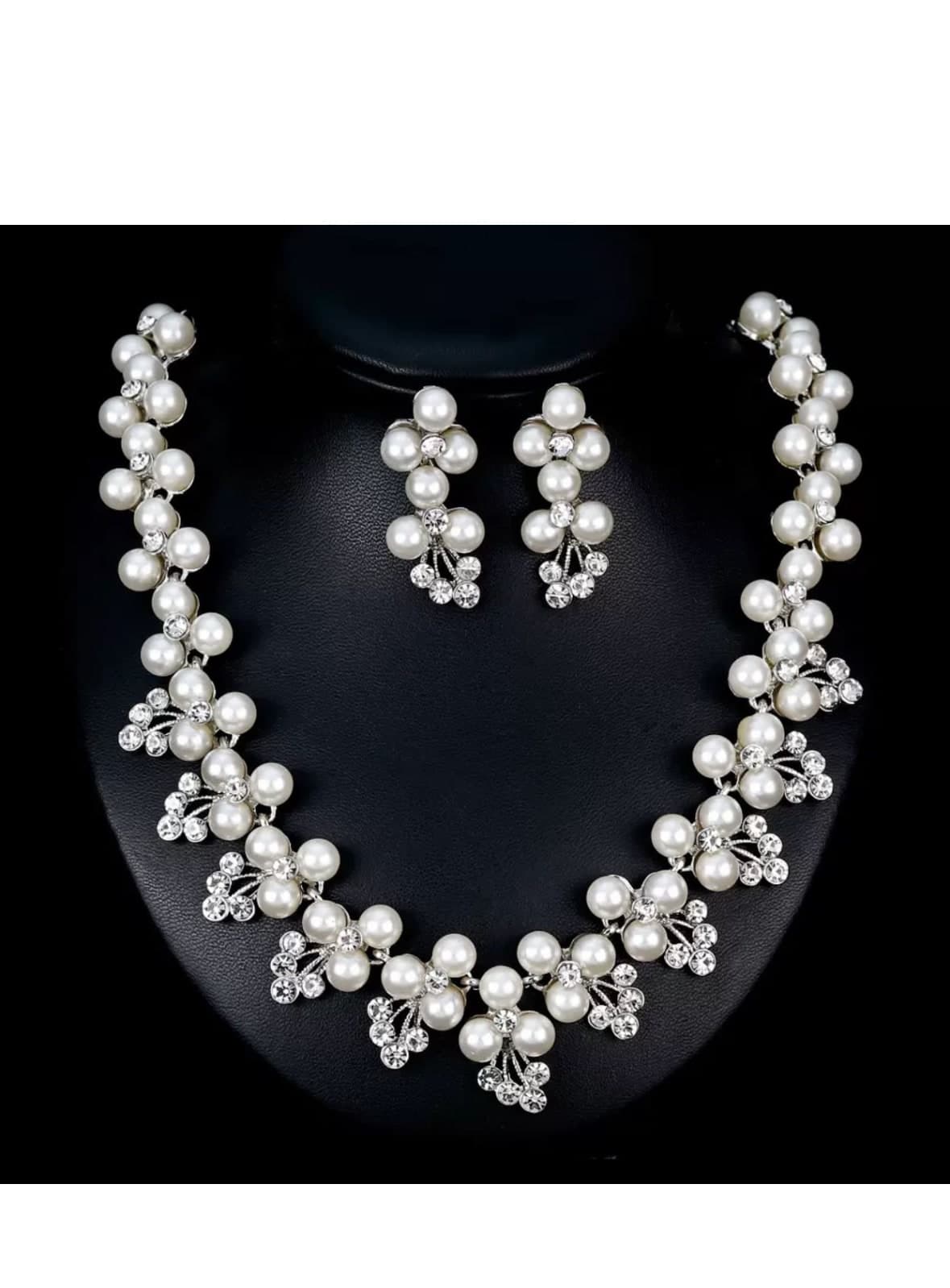 Pearl necklace set.