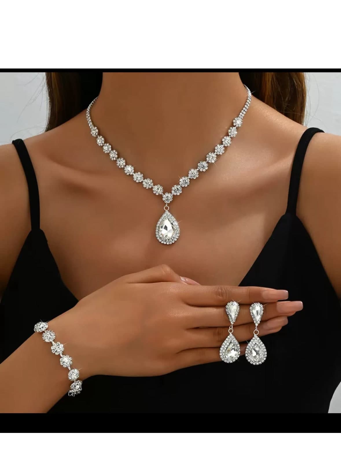 Stoned necklace set